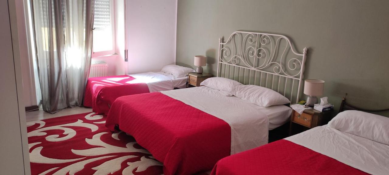 Favorit Bed & Breakfast โรม ภายนอก รูปภาพ